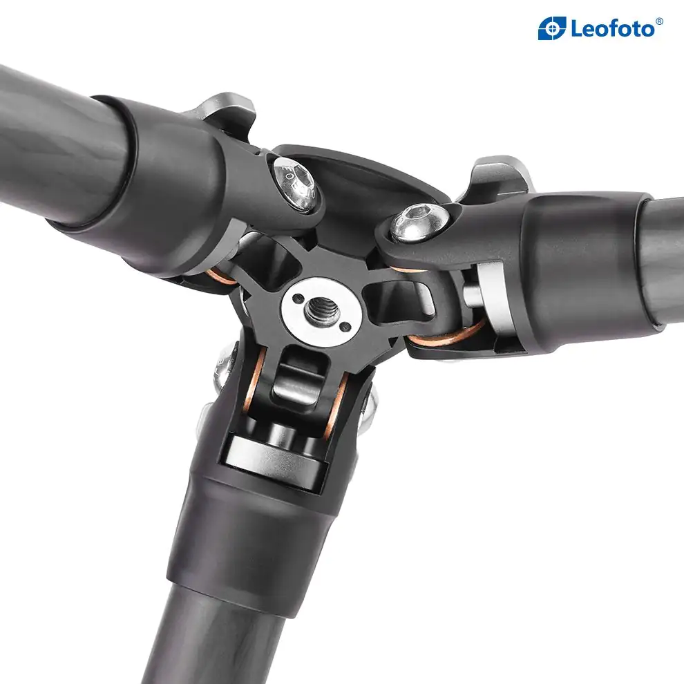 Leofoto LS-223C Ranger Series Tripod with LH-25 Ball Head - Image 4